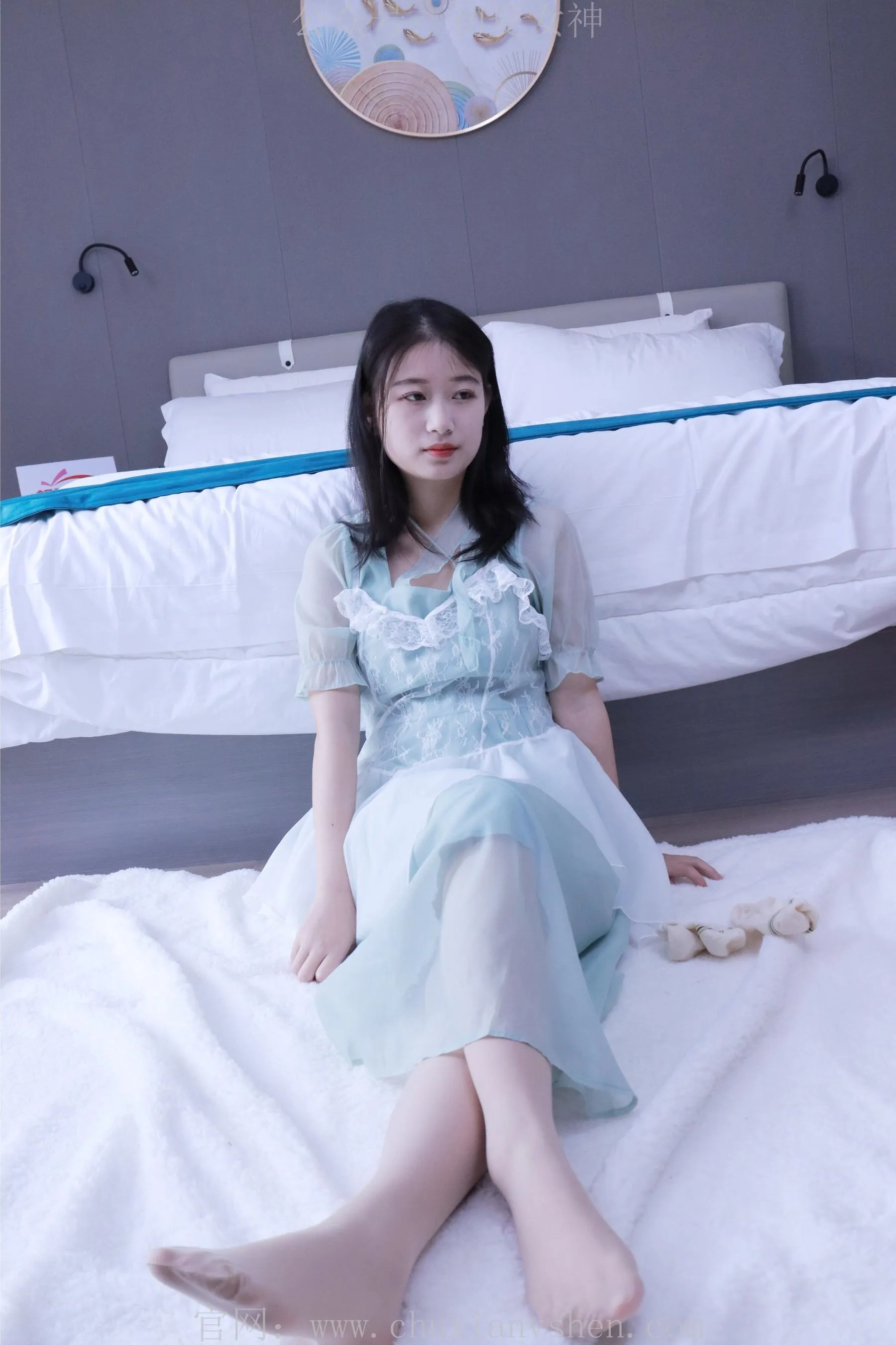 初夏女神 NO.009 念念 绿野仙踪M码连衣裙搭回力球鞋 [120P]插图6